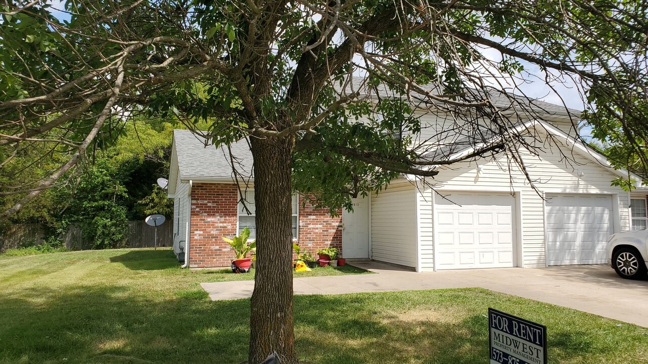 4813-4815-4815 Moniteau in Columbia, MO - Building Photo