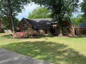 2805 Morning Woods Dr in Memphis, TN - Building Photo - Building Photo