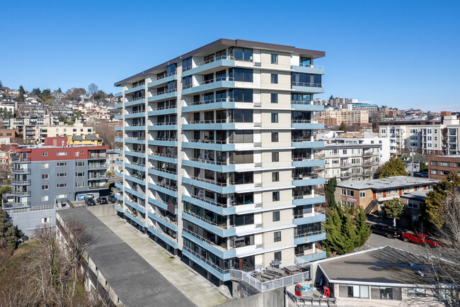 Harbor House in Seattle, WA - Building Photo - Building Photo