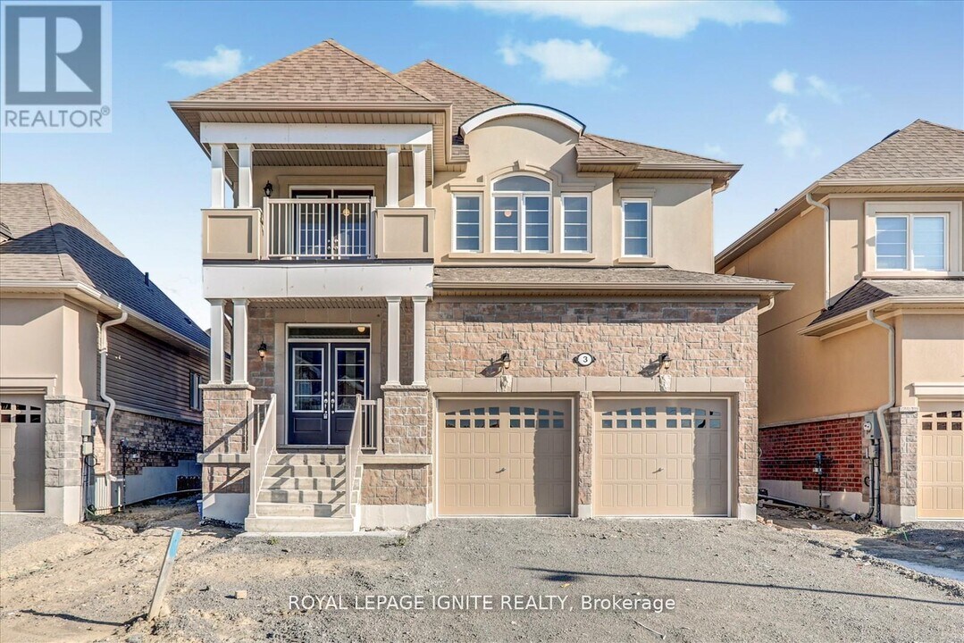 3 Grieve St in Georgina, ON - Building Photo