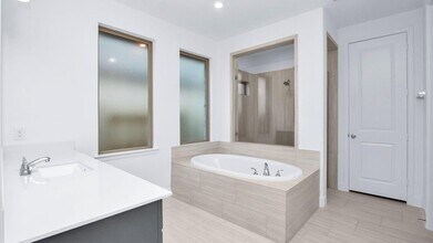 42584 Rustico Rd in Magnolia, TX - Building Photo - Building Photo