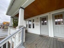 1938 W 4th St, Unit 1938 2nd Floor in Williamsport, PA - Building Photo