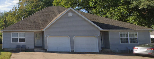 property at 517 E 517 Ave