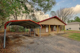 1102 Yellowstone River Rd in Montgomery, TX - Building Photo - Building Photo