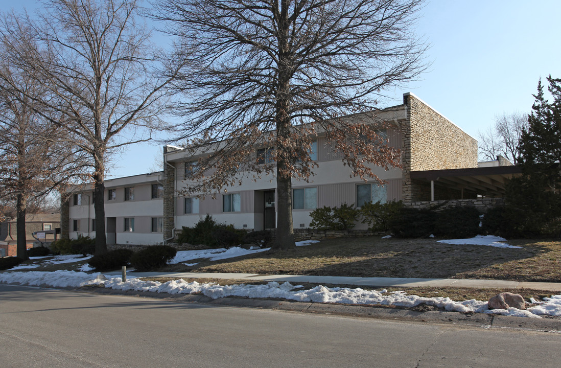 Glenview Apartments in Overland Park, KS - Foto de edificio