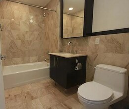 161 E 110th St-Unit -8B in New York, NY - Building Photo - Building Photo