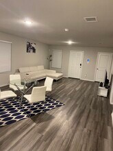 6526 Augustus Magee in San Antonio, TX - Building Photo - Building Photo