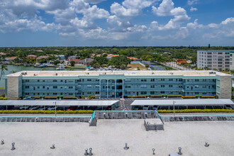 Fairfax House in Gulfport, FL - Building Photo - Building Photo