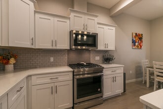 3600 Central Ave SE in Albuquerque, NM - Building Photo - Building Photo