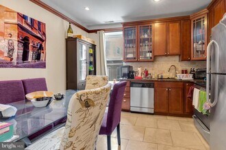 1704 Wallace St in Philadelphia, PA - Building Photo - Building Photo