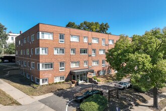 242 West Franklin Ave in Minneapolis, MN - Building Photo - Building Photo