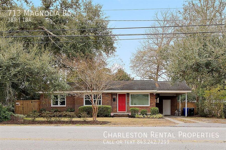 713 Magnolia Rd in Charleston, SC - Building Photo