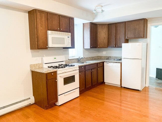 543 W Fullerton Pkwy in Chicago, IL - Building Photo - Building Photo