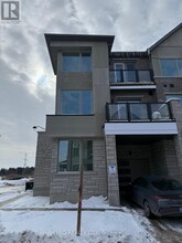 5100 Vetere St in Mississauga, ON - Building Photo - Building Photo