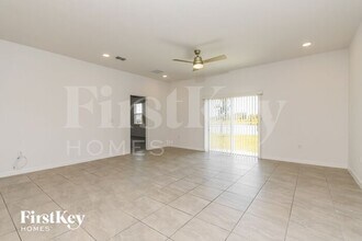 1630 Isleta Lp in Kissimmee, FL - Building Photo - Building Photo