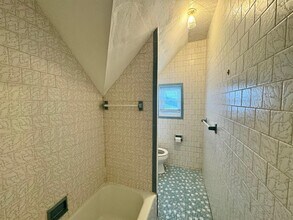 454 Broadway, Unit 3 in Somerville, MA - Foto de edificio - Building Photo