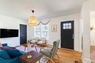 1617 Cecilia Dr SE in Atlanta, GA - Building Photo - Building Photo