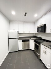 EAST 69 STREET in New York, NY - Foto de edificio - Building Photo