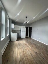 341 Central Ave, Unit 2C in Jersey City, NJ - Building Photo - Building Photo