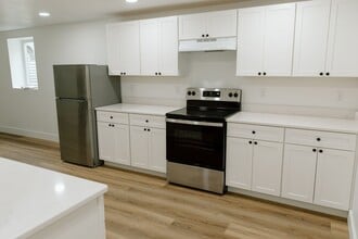 114 Baker St in Spring Arbor, MI - Building Photo - Building Photo