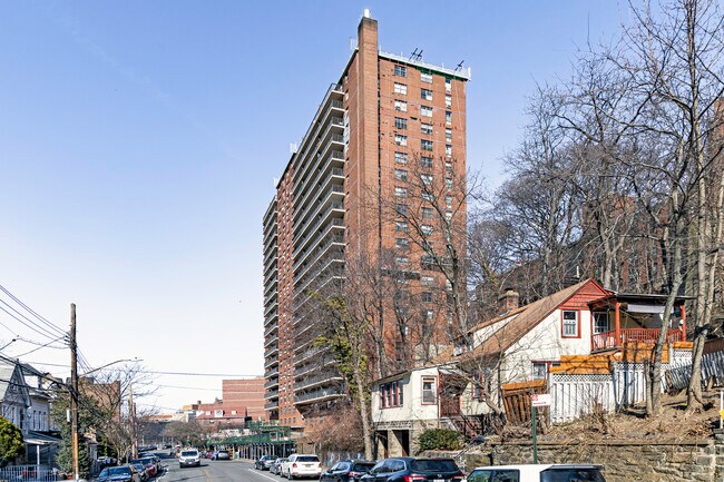 Cannon Heights Apartments in Bronx, NY - Building Photo - Building Photo