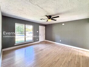 413 Brown Dr in Pasadena, TX - Building Photo - Building Photo