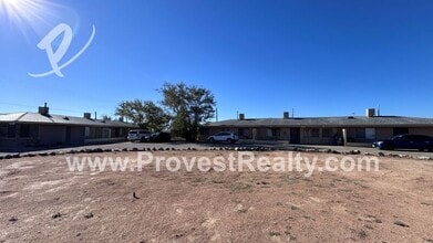 21225 Wigwam Rd in Apple Valley, CA - Building Photo - Building Photo