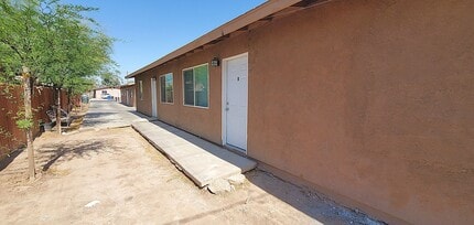 510 Giles Ave in Calexico, CA - Building Photo - Building Photo