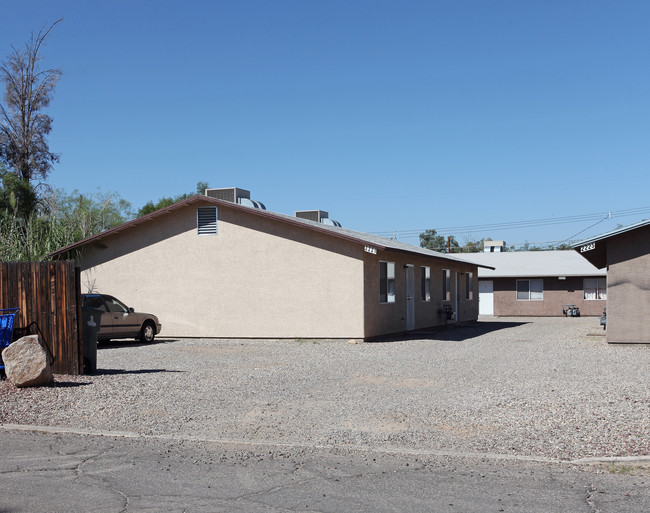 2221-2229 N Bell Ave in Tucson, AZ - Foto de edificio - Building Photo