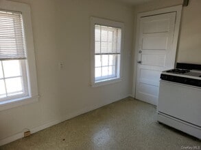 6 Willow Ave in Cornwall, NY - Building Photo - Building Photo