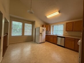 45586 Curley Ct in Great Mills, MD - Building Photo - Building Photo