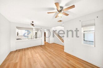 15916 Lasselle St in Moreno Valley, CA - Foto de edificio - Building Photo