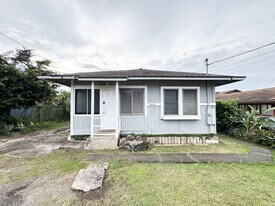 1659 Kino St in Honolulu, HI - Building Photo