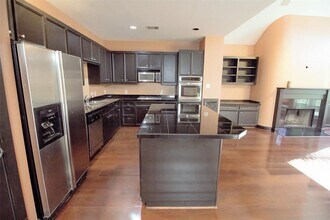 9810 Marlink in Houston, TX - Building Photo - Building Photo