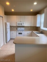 11230 Lakeland Cir in Ft. Myers, FL - Building Photo - Building Photo