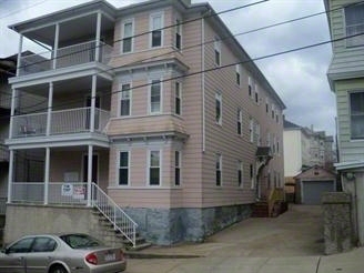 95 Choate St in Fall River, MA - Building Photo