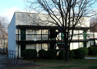 729 Boggs Ave in Knoxville, TN - Foto de edificio - Building Photo