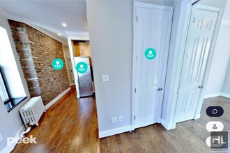 East 13th Street, Unit 29 in New York, NY - Foto de edificio - Building Photo