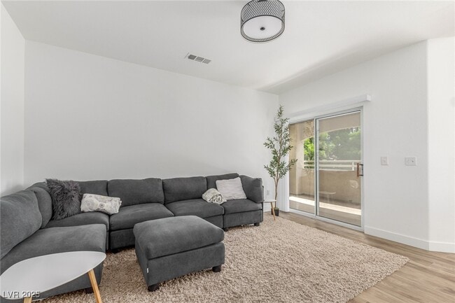 property at 1500 Cardinal Peak Ln