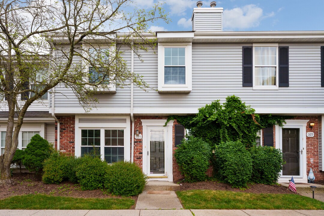 330 Smithwold Rd in Franklin Township, NJ - Building Photo
