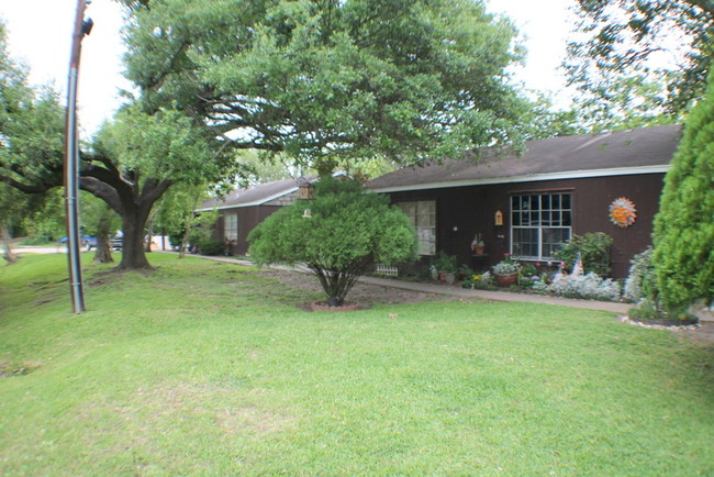 6500 Jim St in Houston, TX - Foto de edificio - Building Photo