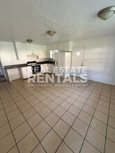 1207 Brookside Dr in Gadsden, AL - Building Photo - Building Photo