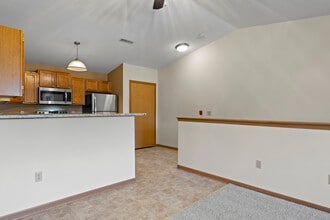 West Ridge Luxury Apartments in Burlington, WI - Building Photo - Building Photo