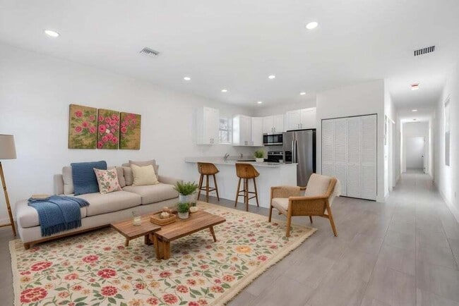 property at 3707 Saginaw Ave