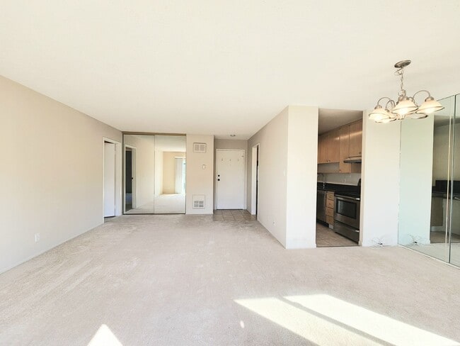 property at 821 N Humboldt St