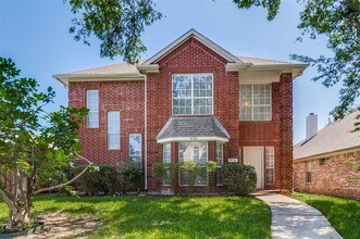 18724 Park Grove Ln in Dallas, TX - Building Photo - Building Photo