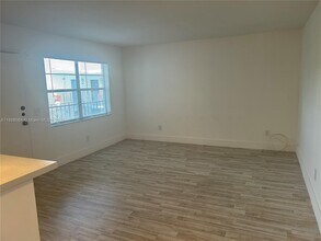 1230 NE 139th St in North Miami, FL - Building Photo - Building Photo