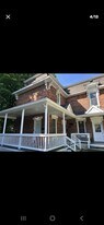 33 Park St, Unit Apt 1 in Canton, NY - Building Photo