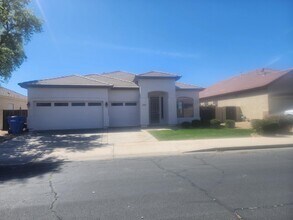 3410 S 104th Ln in Tolleson, AZ - Building Photo - Building Photo