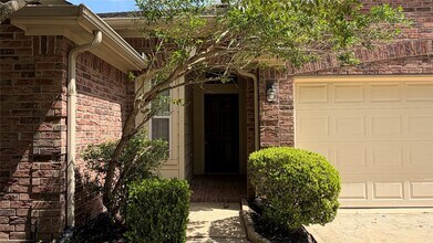 4810 Bonny Loch Ln in Houston, TX - Building Photo - Building Photo